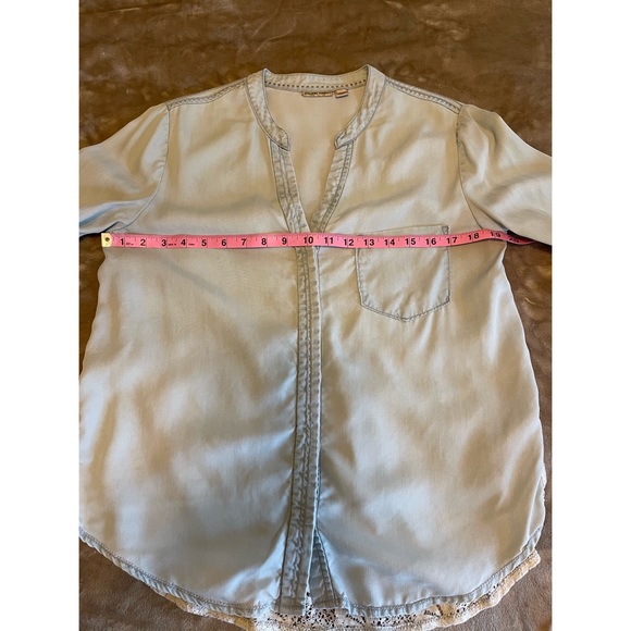 Anthropologie Holding Horses Lace Chambray Top - Picture 8 of 9